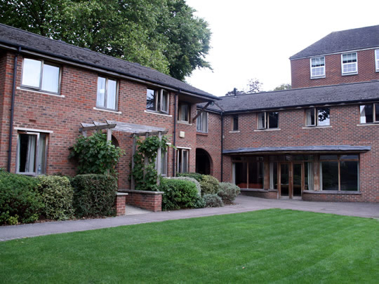 Резиденция школы British Study Centres, Wycliffe College, для студентов старшего возраста