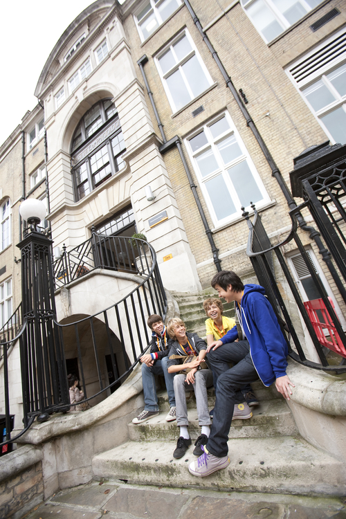 Здание школы Embassy Summer Schools, London – UCL Здание школы Embassy Summer Schools, London – UCL