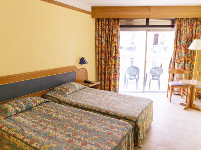 Размещение в Suncrest Hotel, EC Malta Размещение в Suncrest Hotel, EC Malta