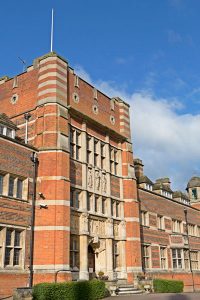 Здание школы Bell Group, St Albans Здание школы Bell Group, St Albans