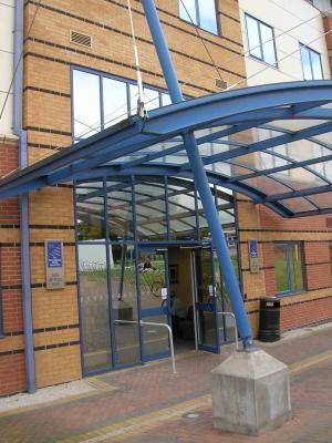 Вход в школу, OISE Nottingham Вход в школу, OISE Nottingham