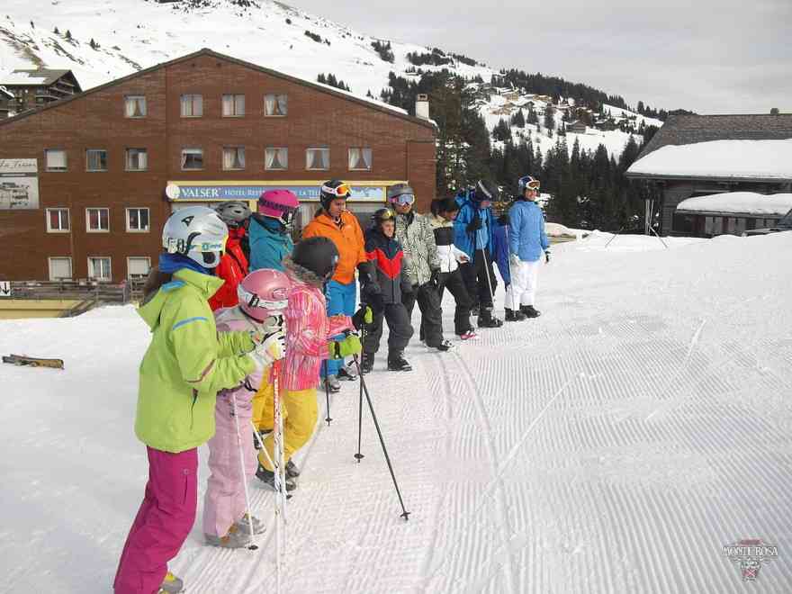 Катание на лыжах Institut Monte Rosa, Montreux