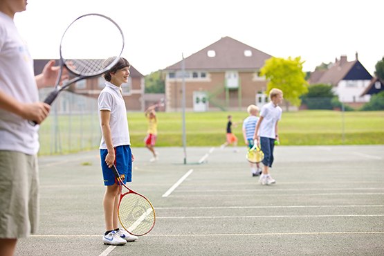 Теннис в Kings summer, London (Farringtons)