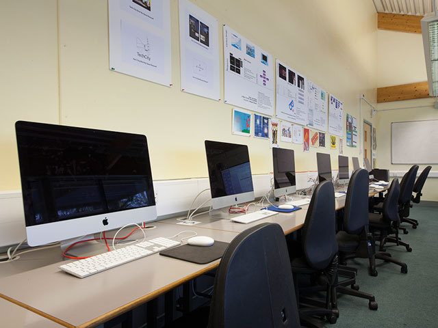 Компьютерный класс ESL, London