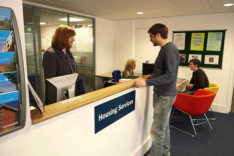 Информационная стойка University of Sussex Информационная стойка University of Sussex