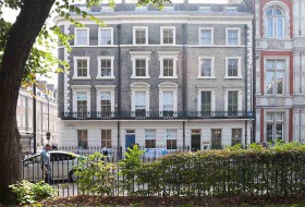 Delfin English School, London Delfin English School, London