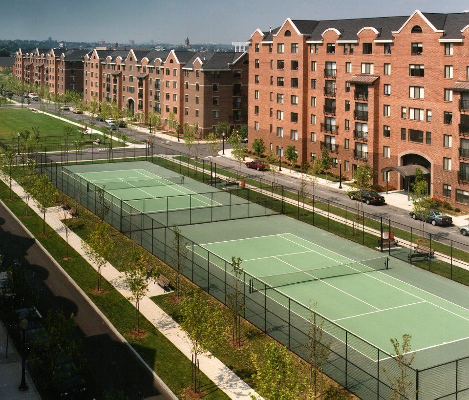 Теннисные корты в University of Massachusetts Boston