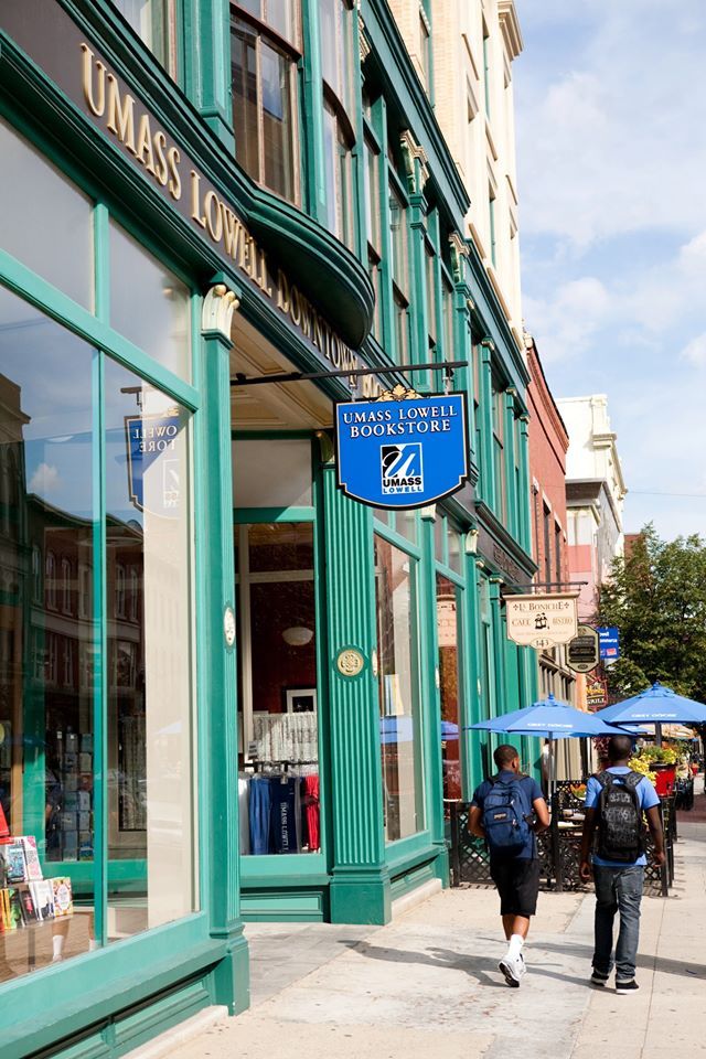 Книжный магазин при University of Massachusetts Lowell Книжный магазин при University of Massachusetts Lowell