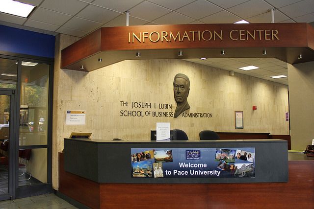 Информационный центр в Pace University