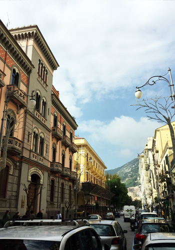 Здание школы Accademia Italiana Здание школы Accademia Italiana