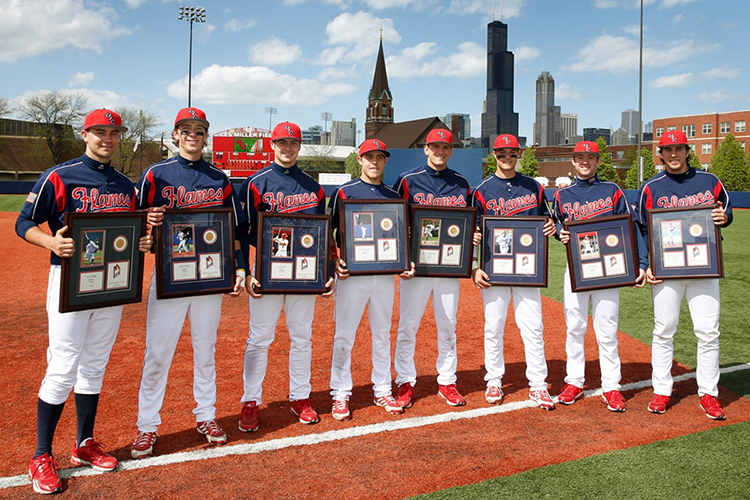 Команда University of Illinois at Chicago по бейсболу с наградами
