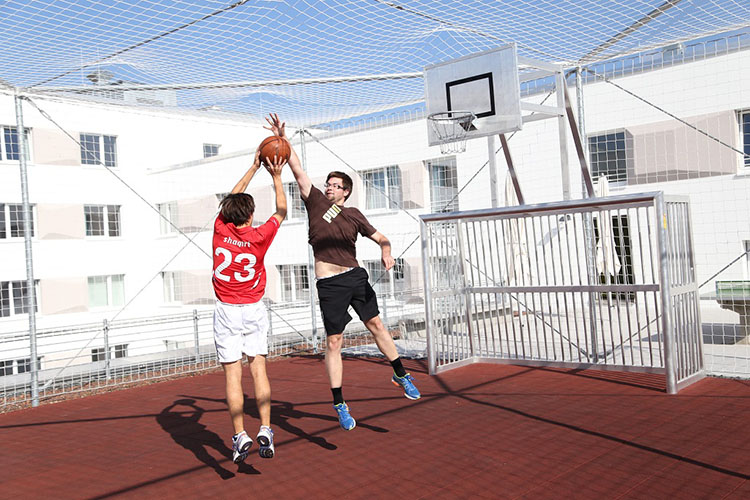 Игра в баскетбол в International House Heidelberg