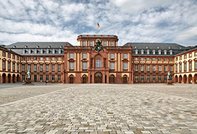 Universität Mannheim Universität Mannheim