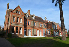 Thames Valley Summer Schools (St Georgeˈs School), Ascot